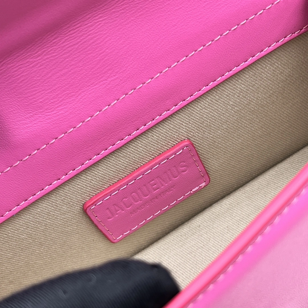 Jacquemus Satchel Bags Refined 69634