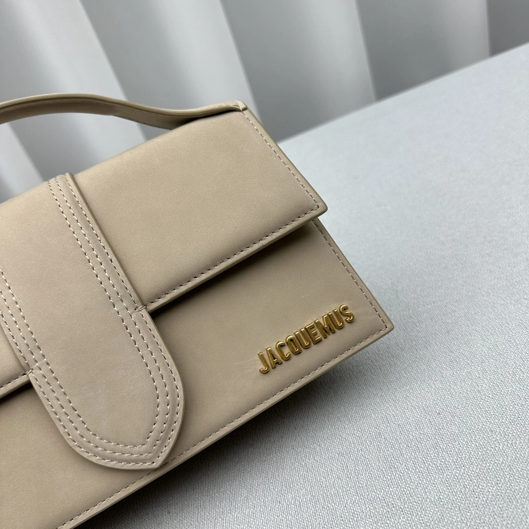 SunProtective Jacquemus Satchel Bags 69633