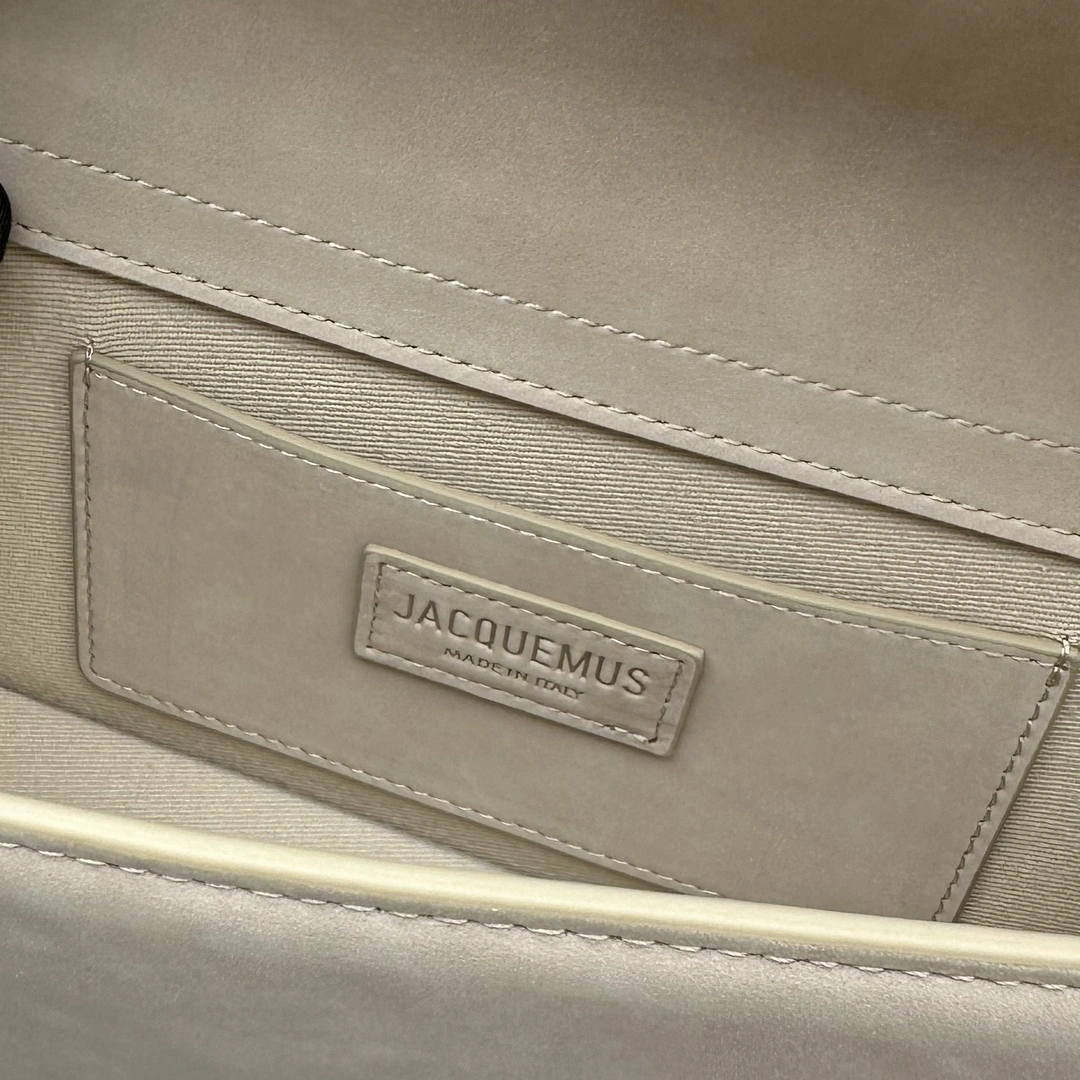 SunProtective Jacquemus Satchel Bags 69633