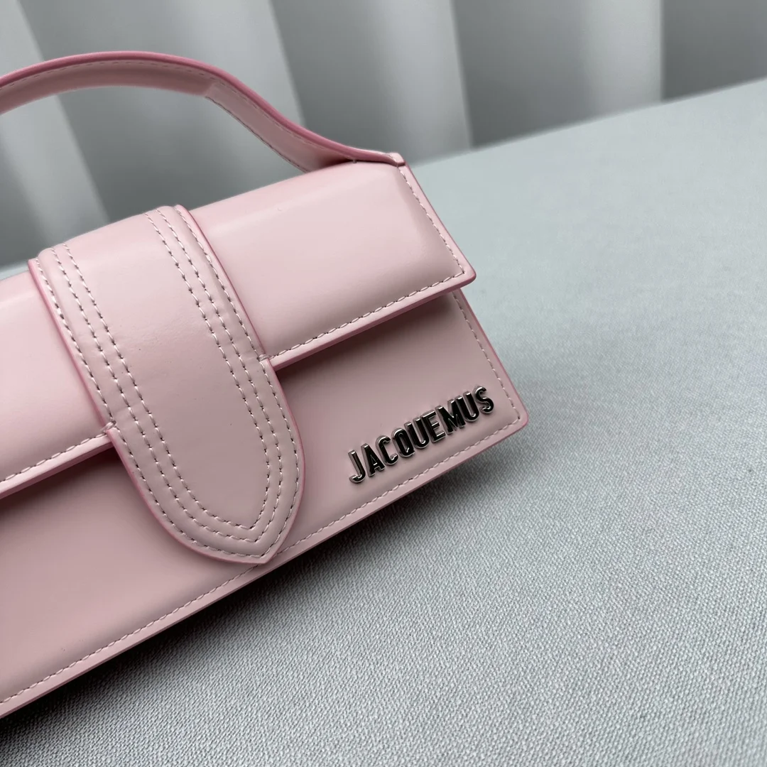 Sporty Jacquemus Satchel Bags 37693