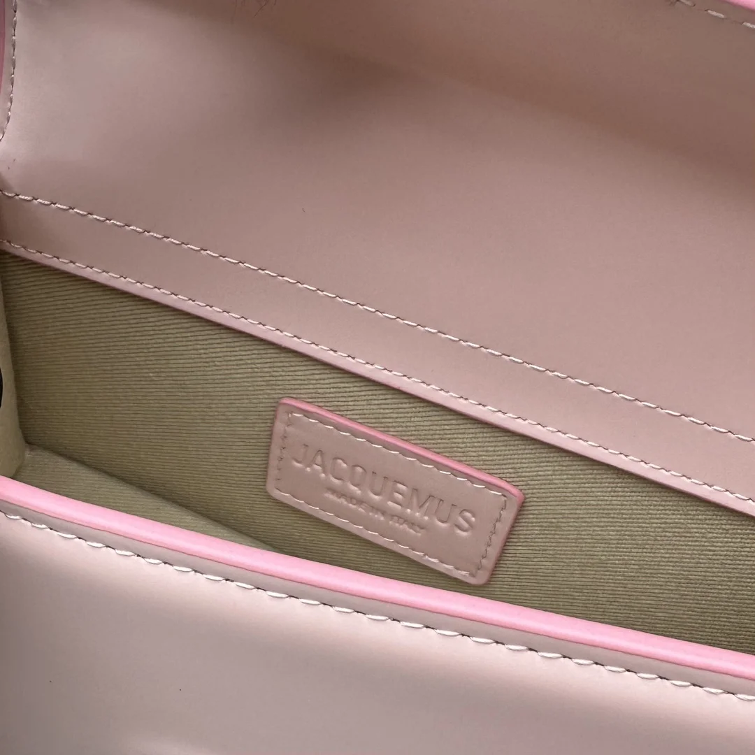 Sporty Jacquemus Satchel Bags 37693