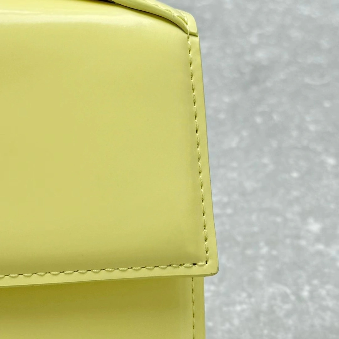 Jacquemus Satchel Bags UrbanChic 69577