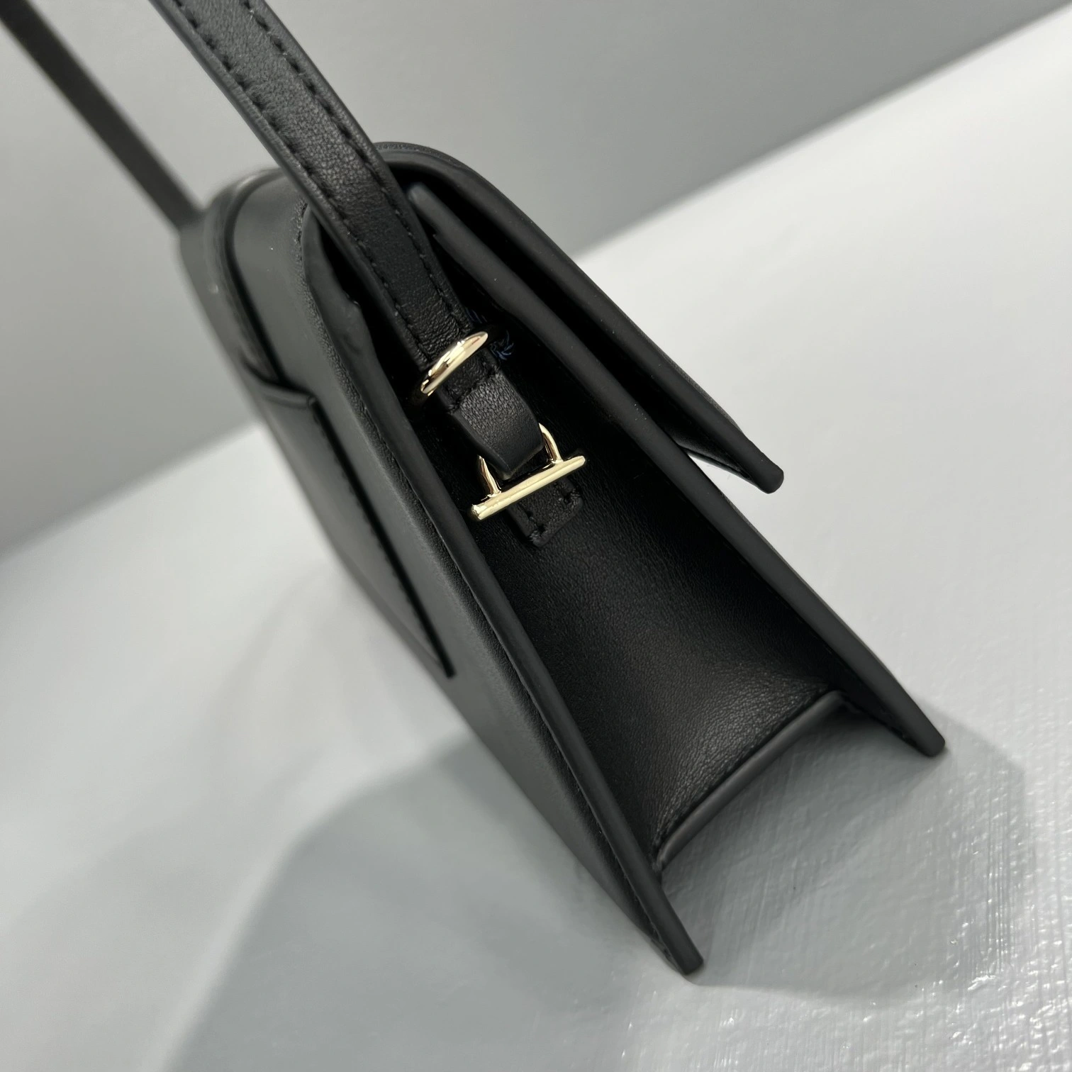 Jacquemus Satchel Bags Comfortable 69578