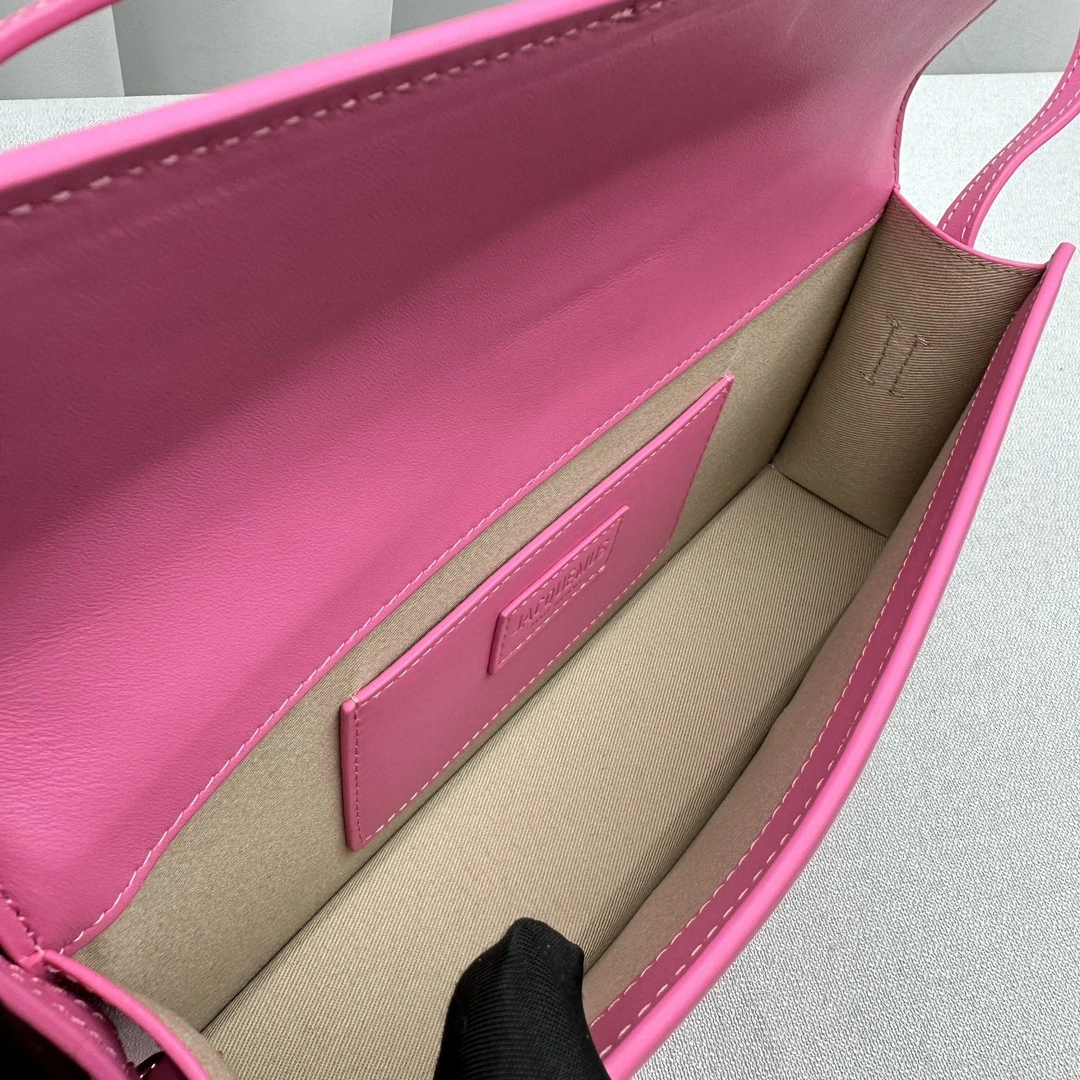 Seasonal Jacquemus Satchel Bags 69654