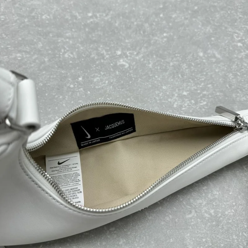 Jacquemus Satchel bags Unisex 55748