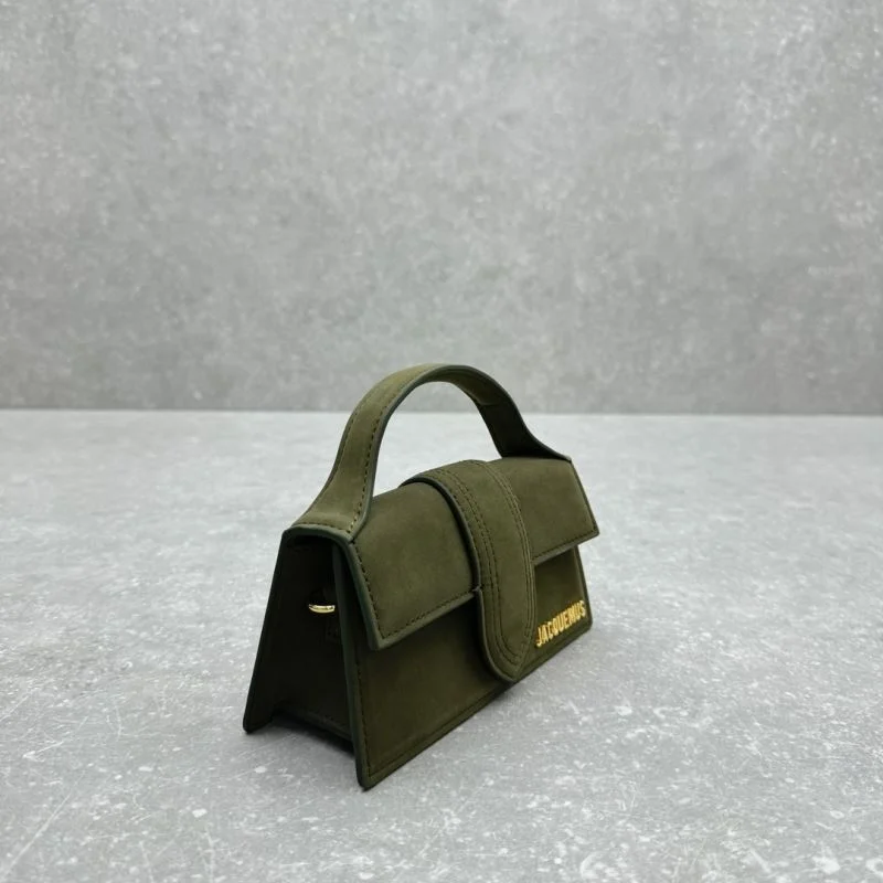 Jacquemus Satchel bags Bold 55771