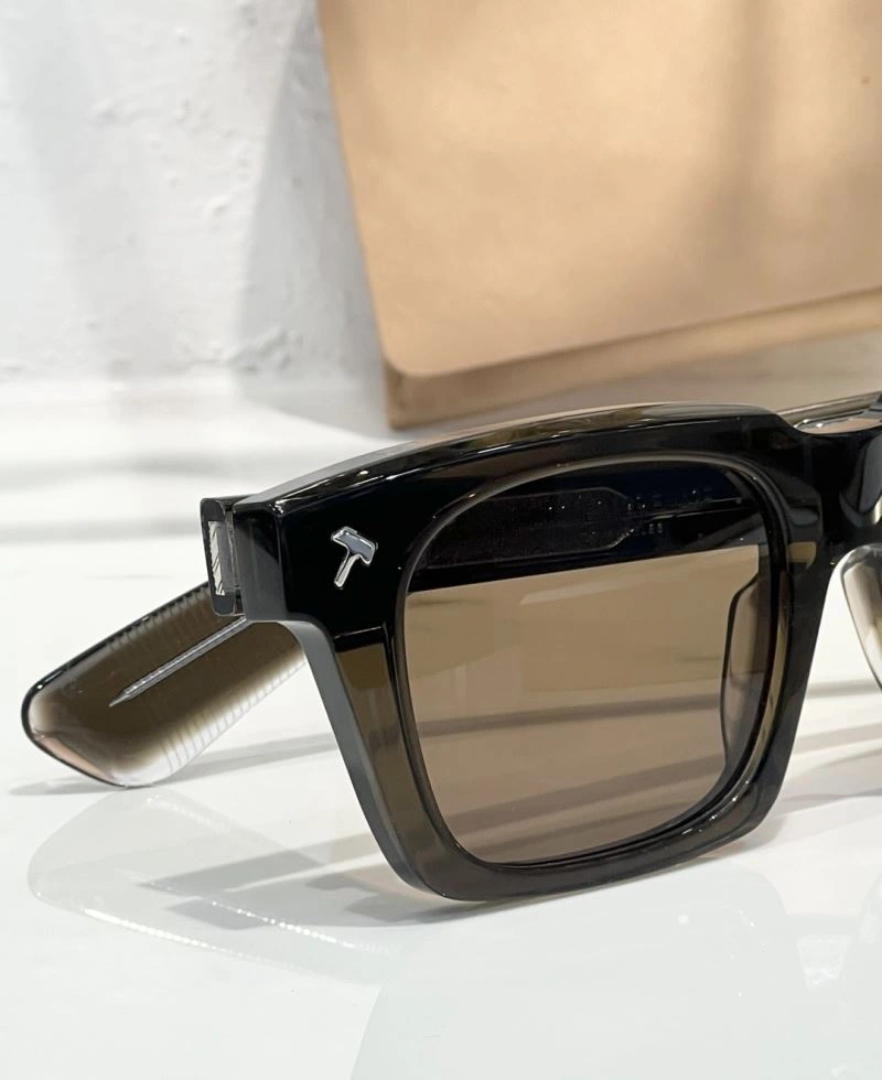 AllSeason Jacquemus Sunglasses 280250