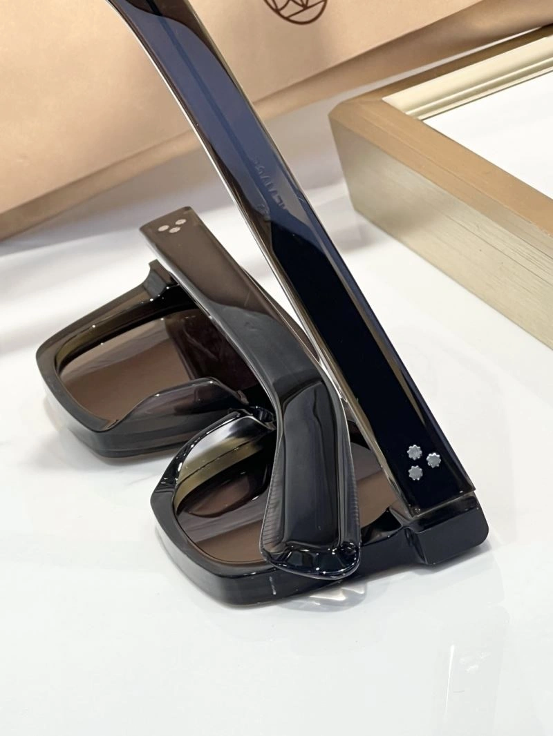 AllSeason Jacquemus Sunglasses 280250