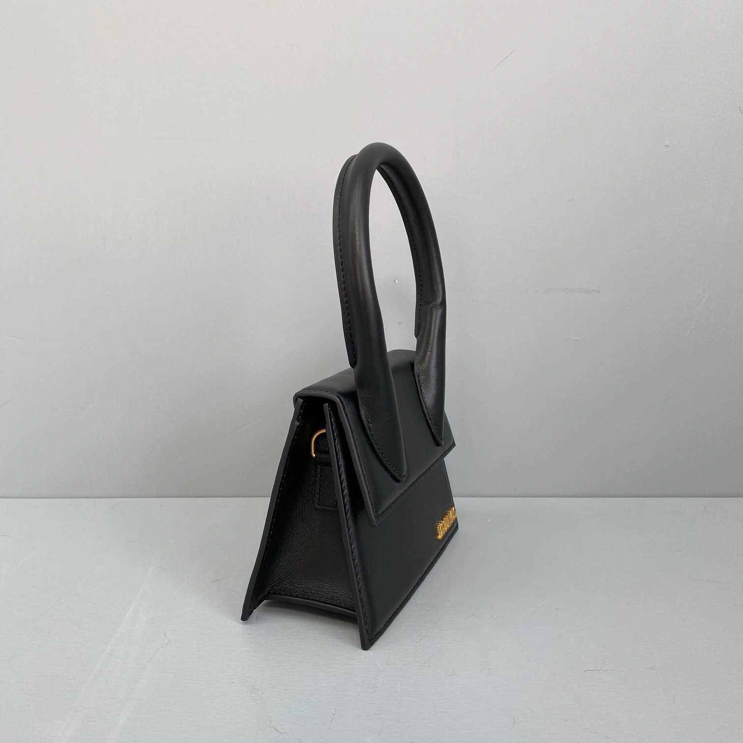 Jacquemus Top Handle Bags Sophisticated 69558