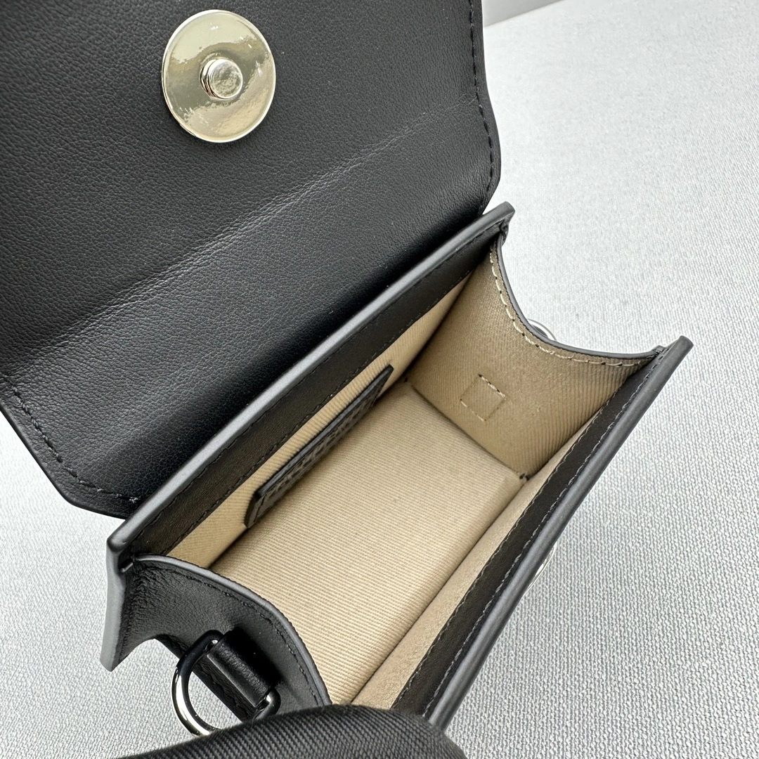 Trendy Jacquemus Top Handle Bags 69557