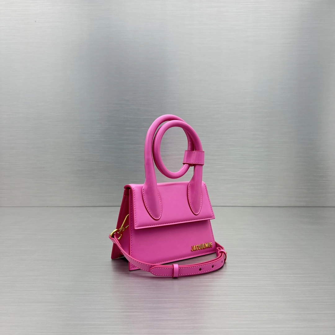 Versatile Jacquemus Top Handle Bags 69551