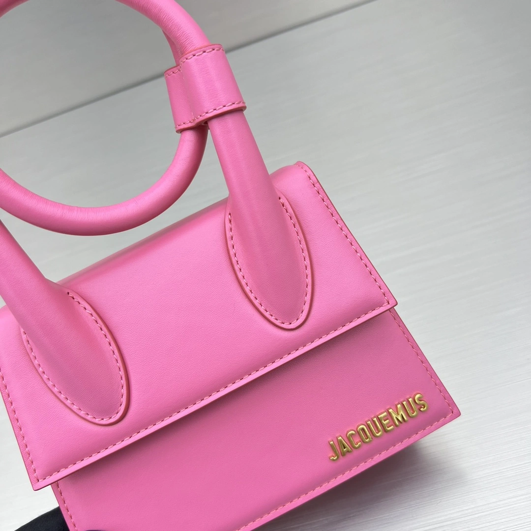Versatile Jacquemus Top Handle Bags 69551