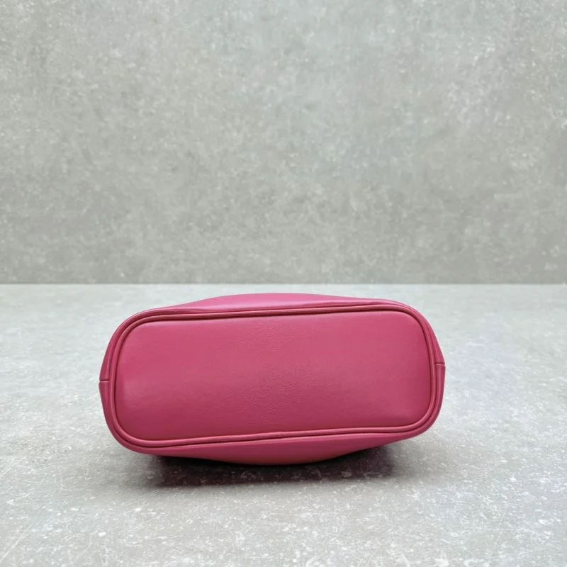 TechFriendly Jacquemus Top Handle Bags 55730
