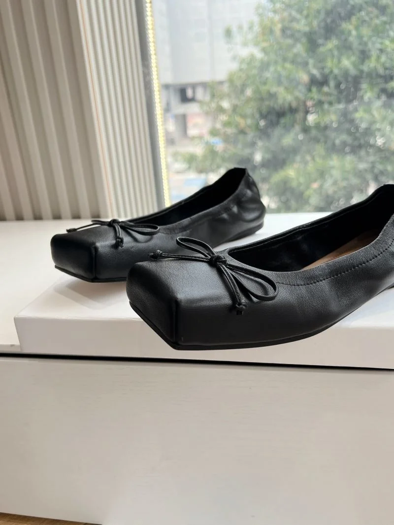 WellDesigned Jacques Sandals 9928