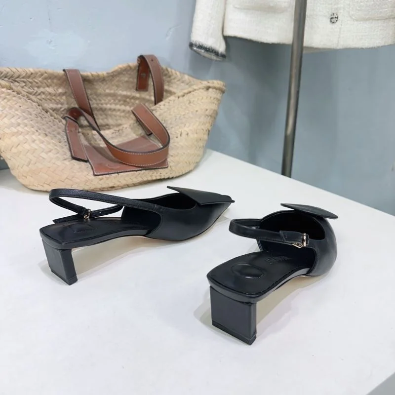 TimelessDesign Jacques Sandals 9898