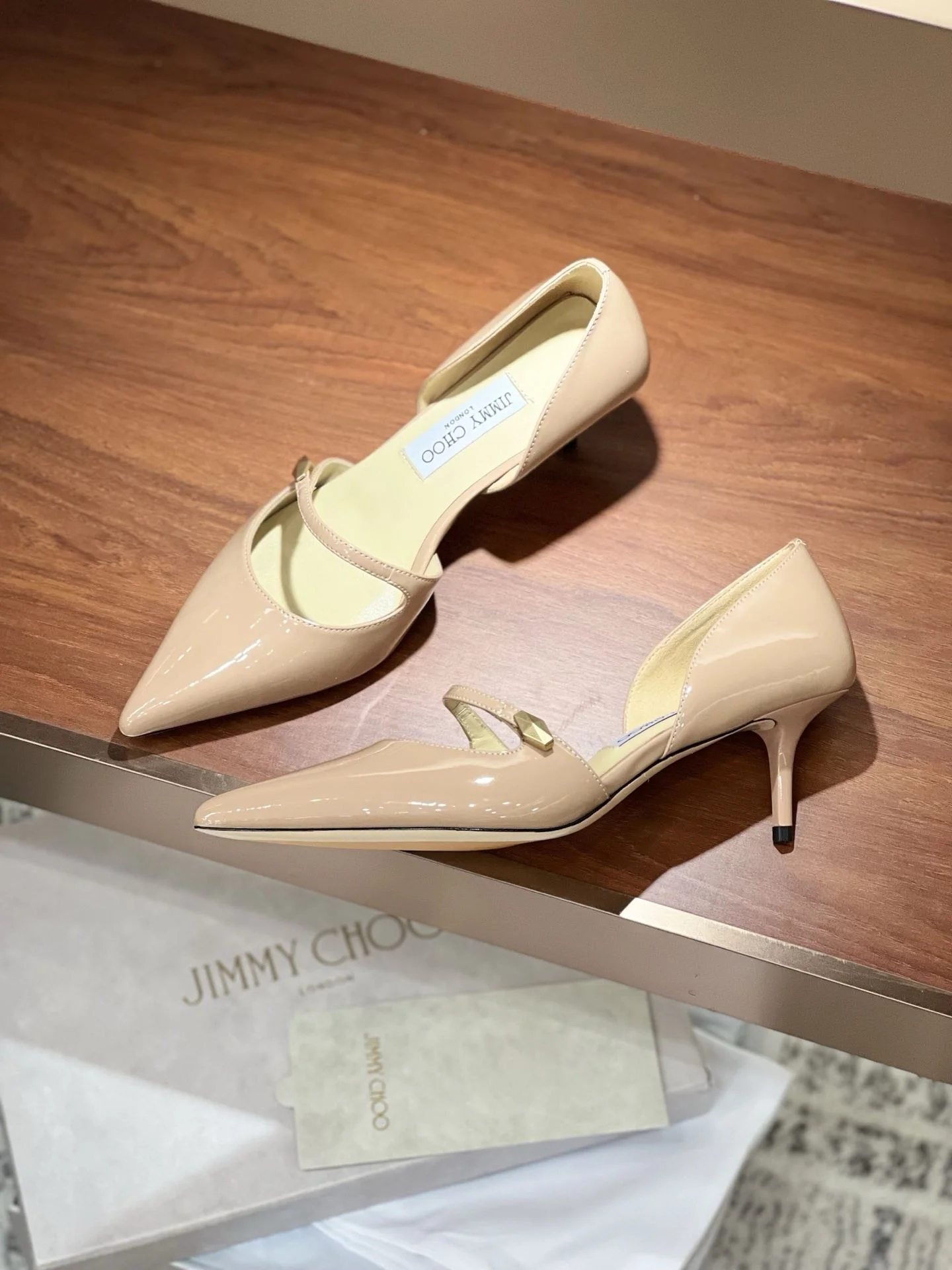 Jimmy Choo Sandals Stylish 8015