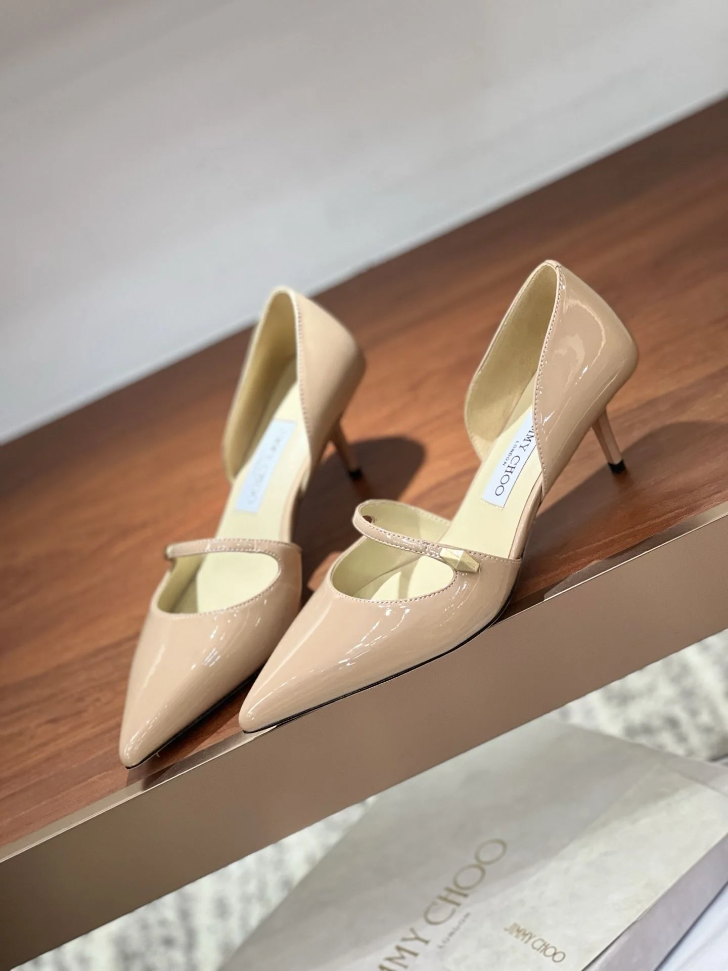 Jimmy Choo Sandals Stylish 8015