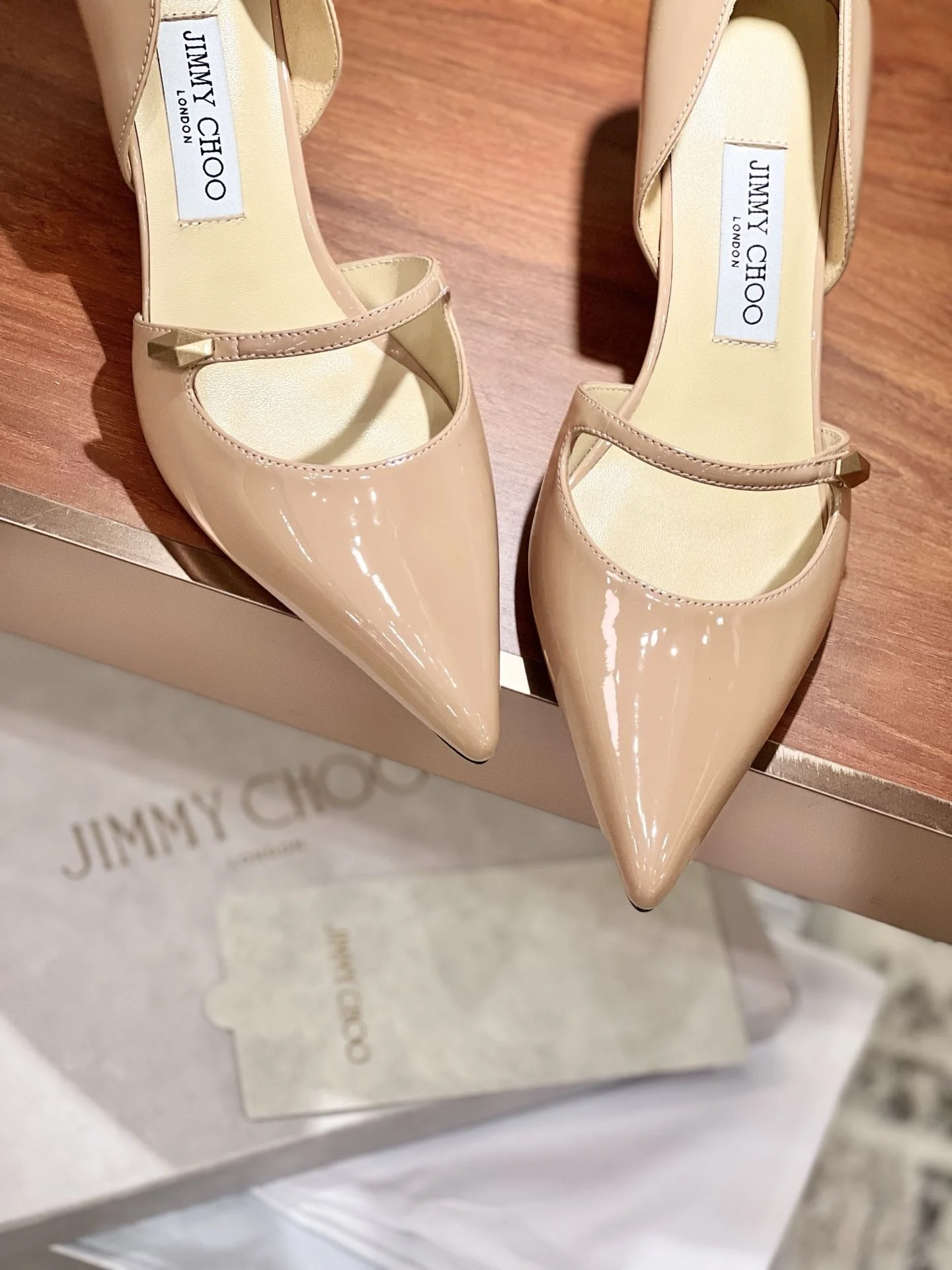 Jimmy Choo Sandals Stylish 8015
