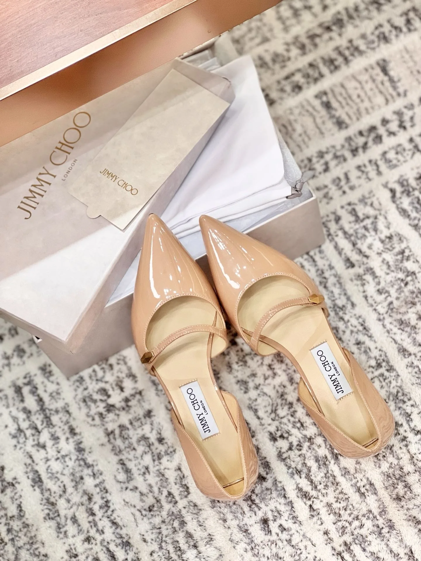 Jimmy Choo Sandals Stylish 8015