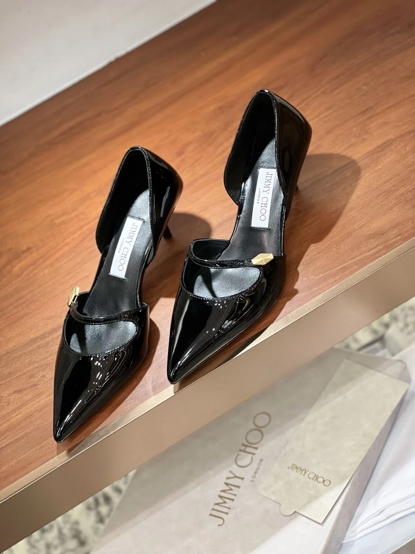 Unique Jimmy Choo Sandals 7950
