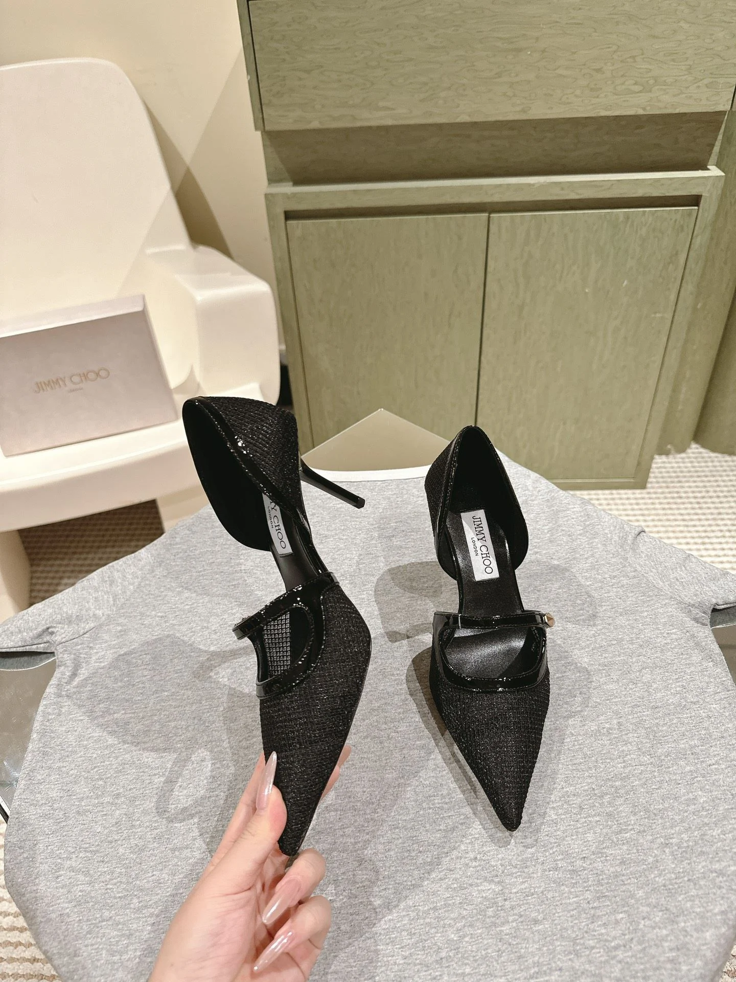 Jimmy Choo Sandals Versatile 7937