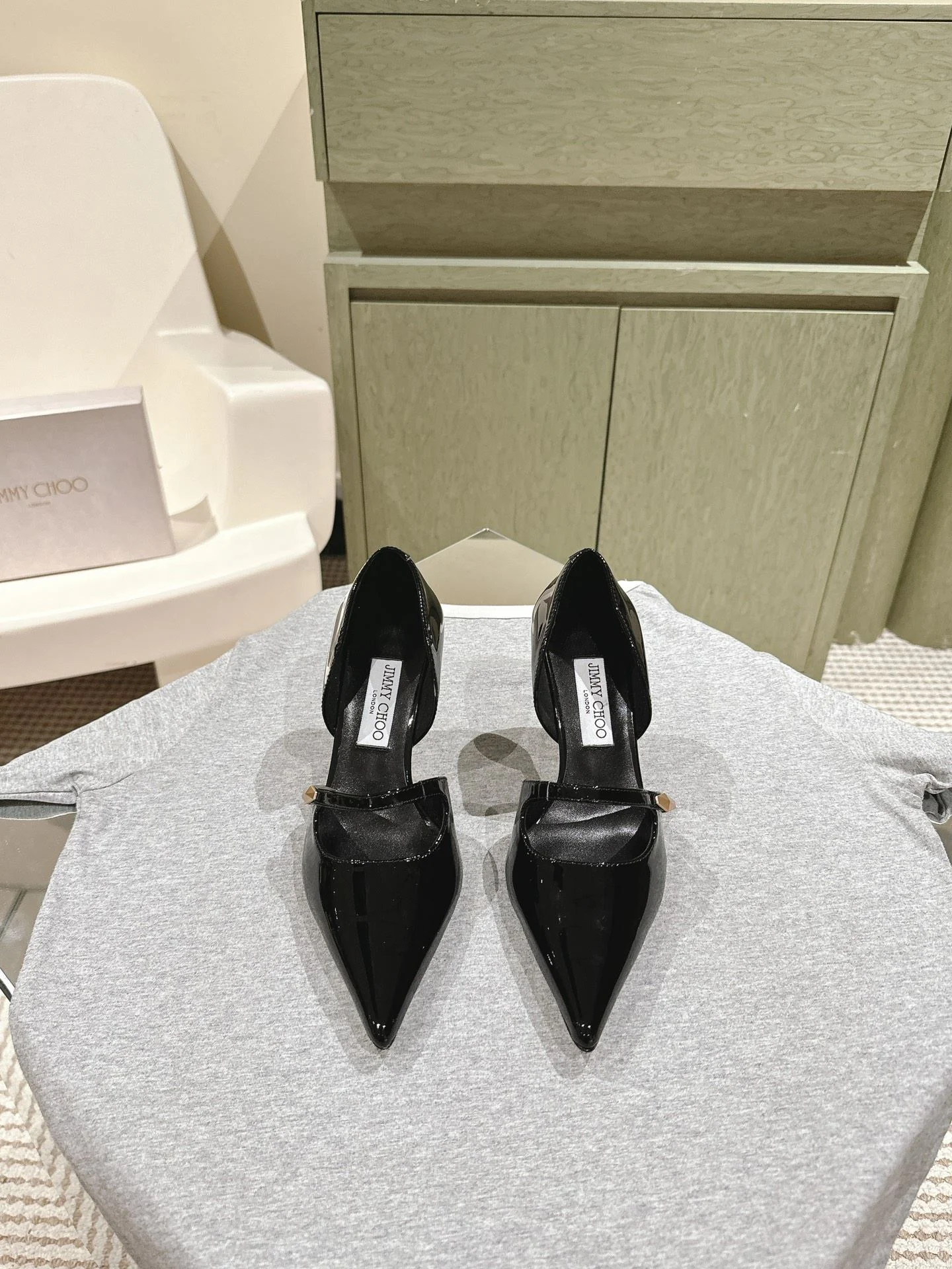 Jimmy Choo Sandals Snug 7977