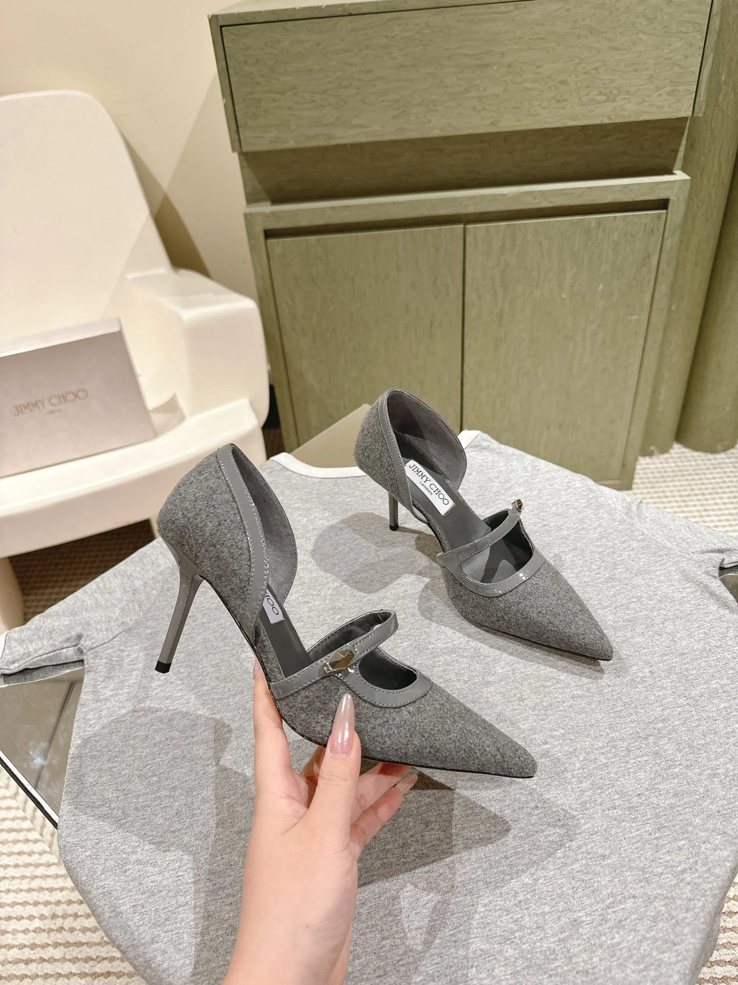 Modern Jimmy Choo Sandals 7935