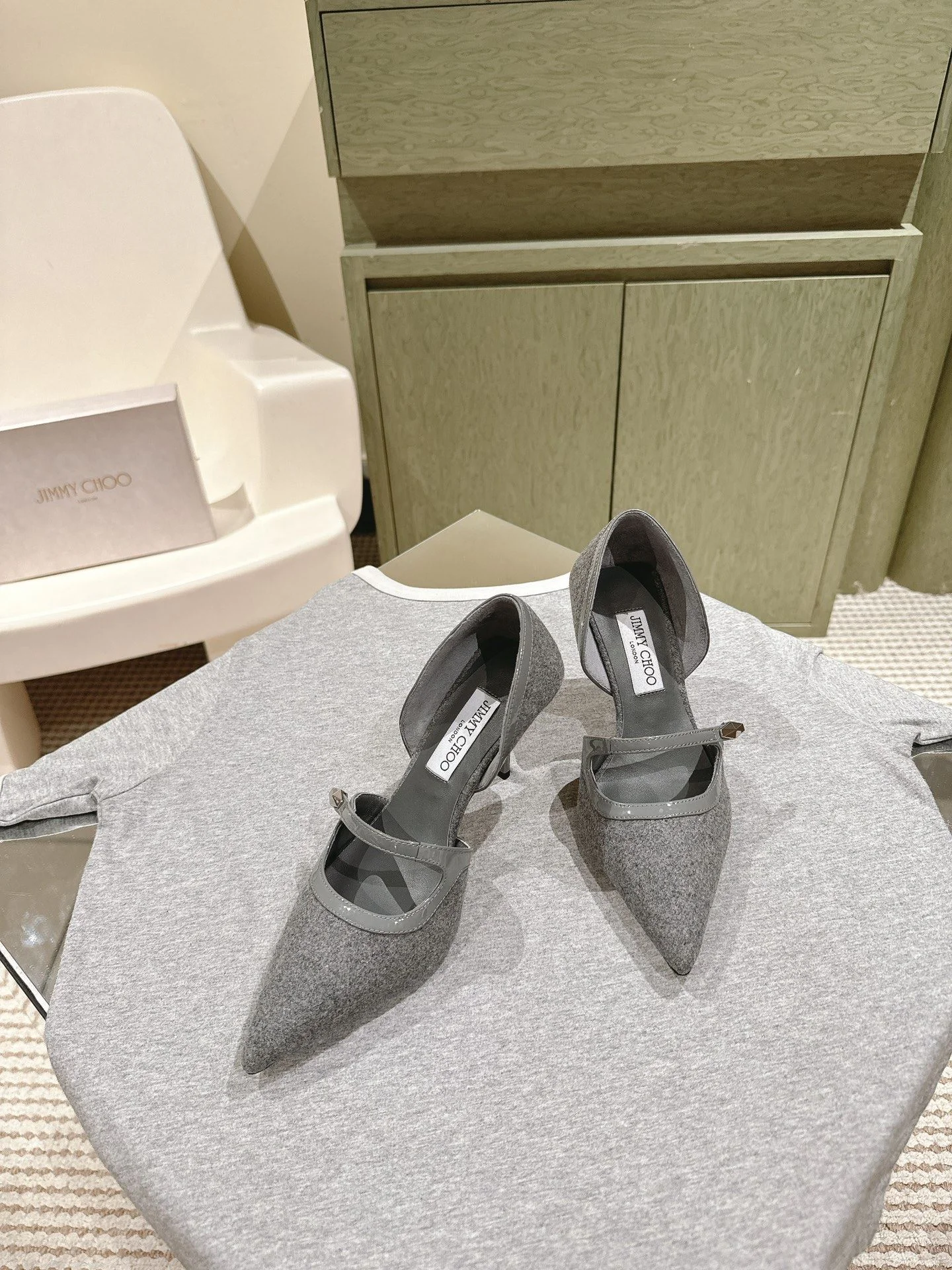 Modern Jimmy Choo Sandals 7935
