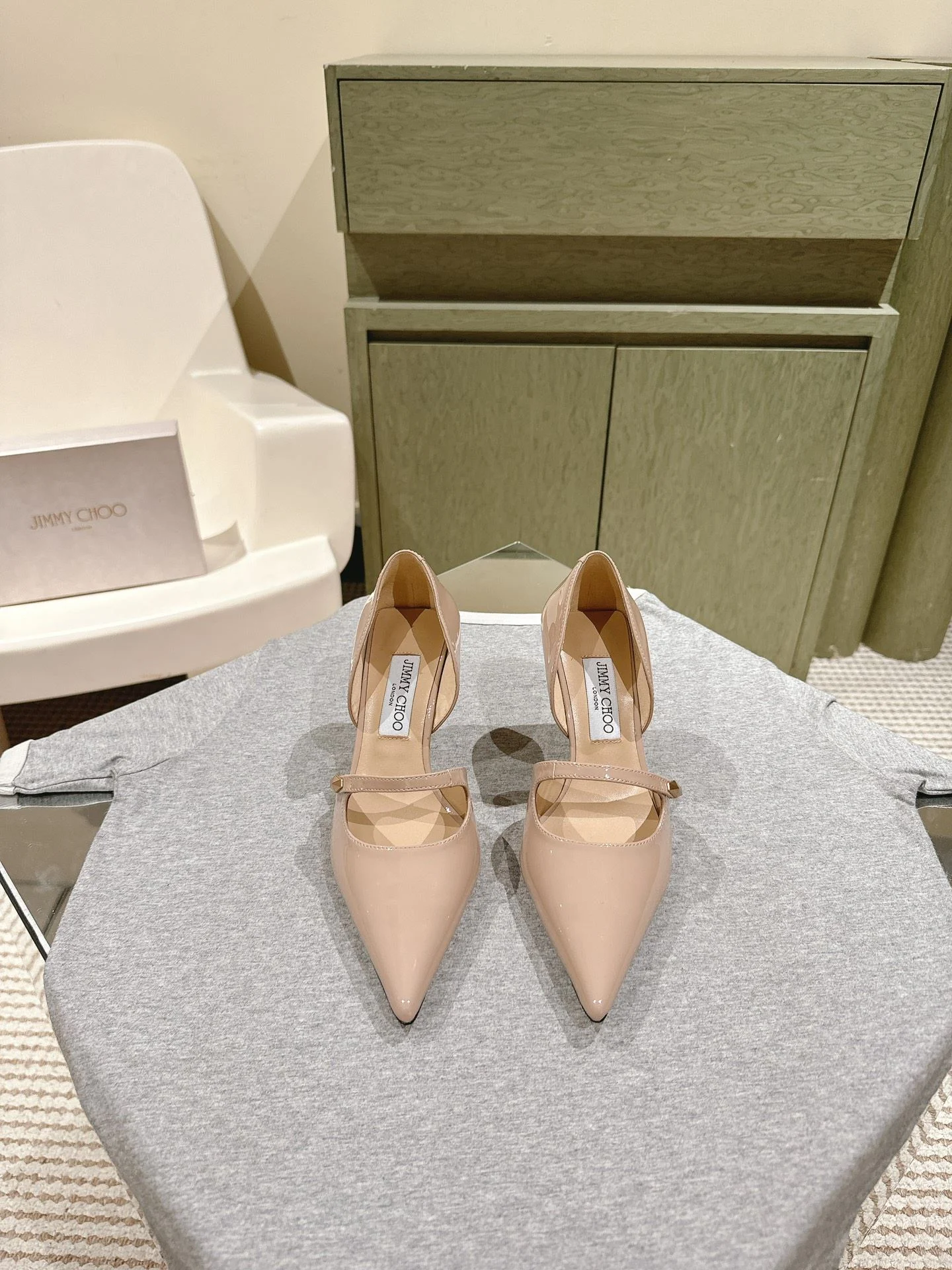 Flexible Jimmy Choo Sandals 7940