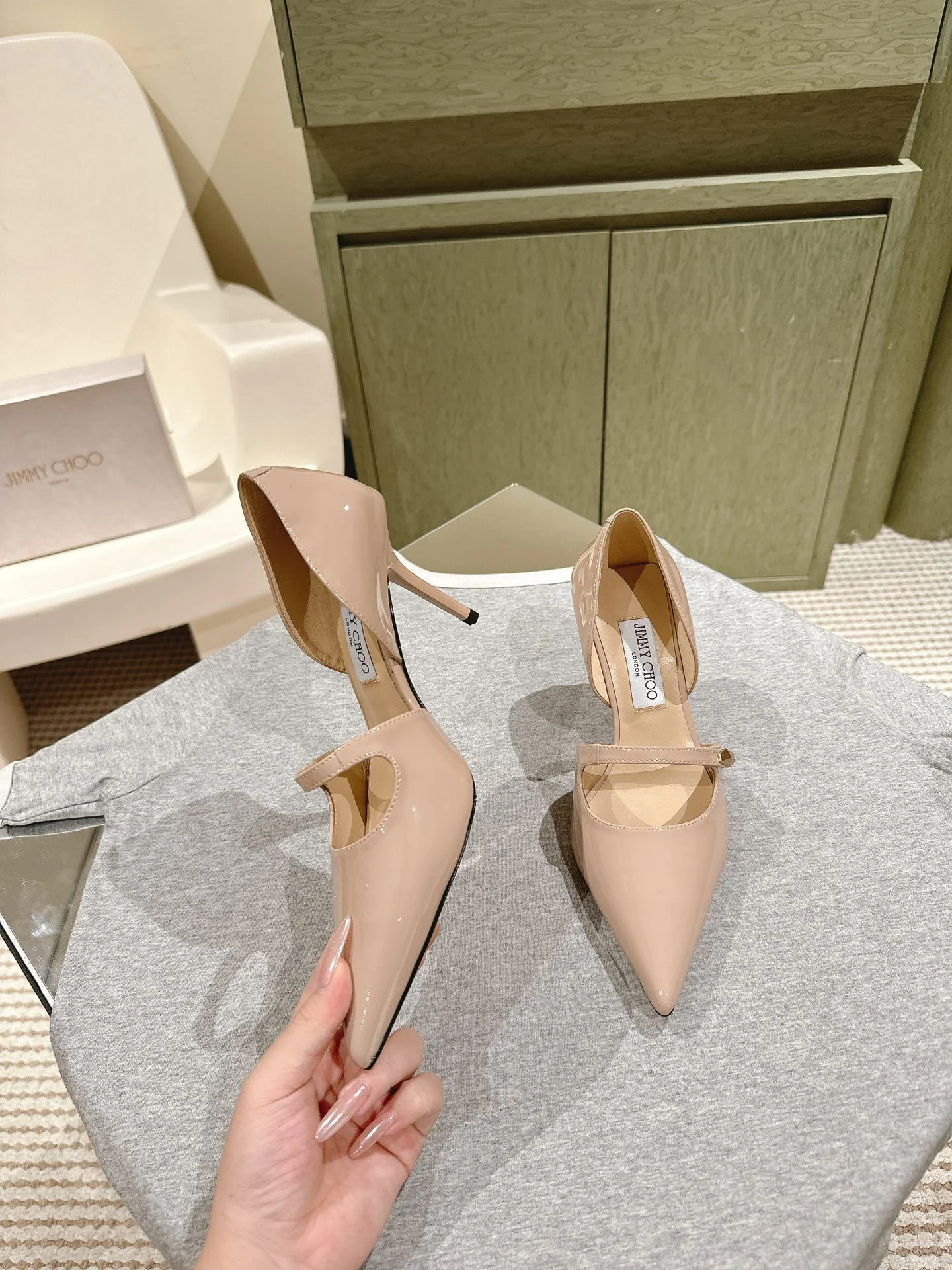 Flexible Jimmy Choo Sandals 7940