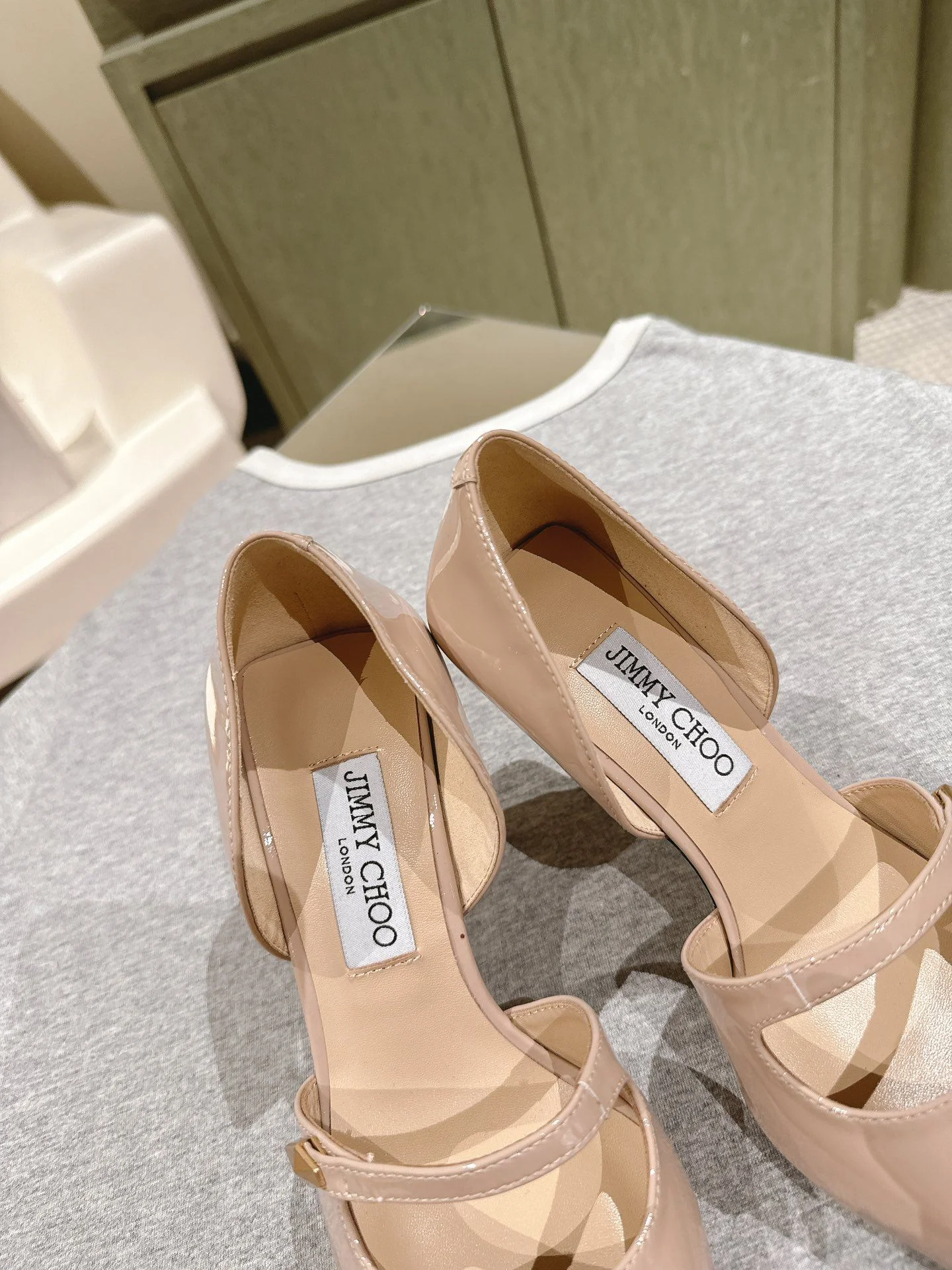 Flexible Jimmy Choo Sandals 7940
