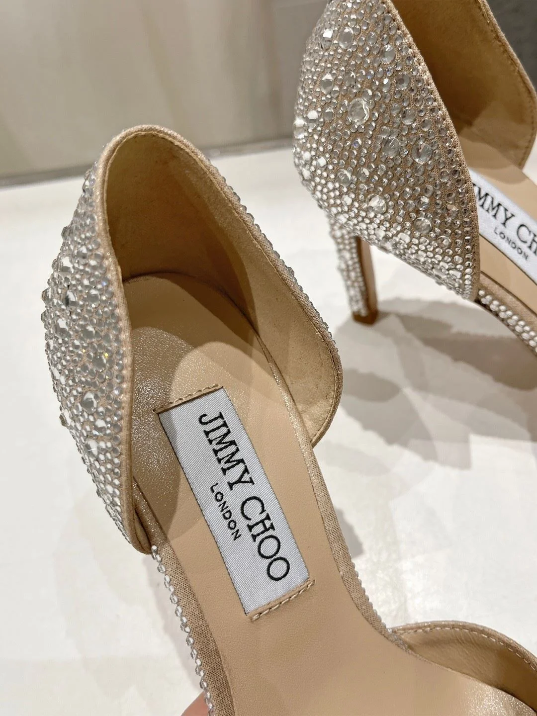Trendsetting Jimmy Choo Sandals 7988