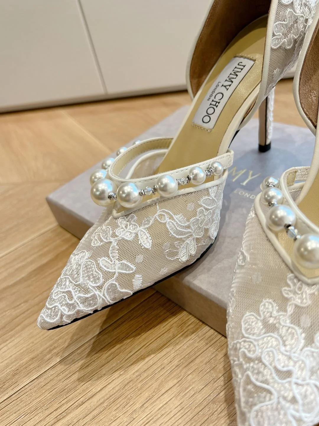 Jimmy Choo Sandals OdorResistant 7923