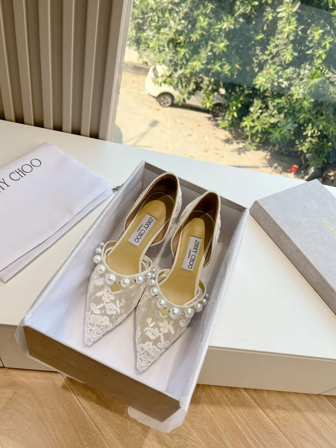 Chic Jimmy Choo Sandals 7925