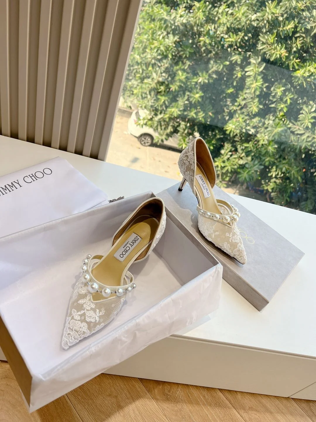 Chic Jimmy Choo Sandals 7925