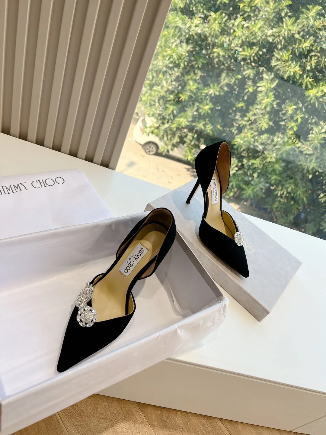 Modern Jimmy Choo Sandals 7969