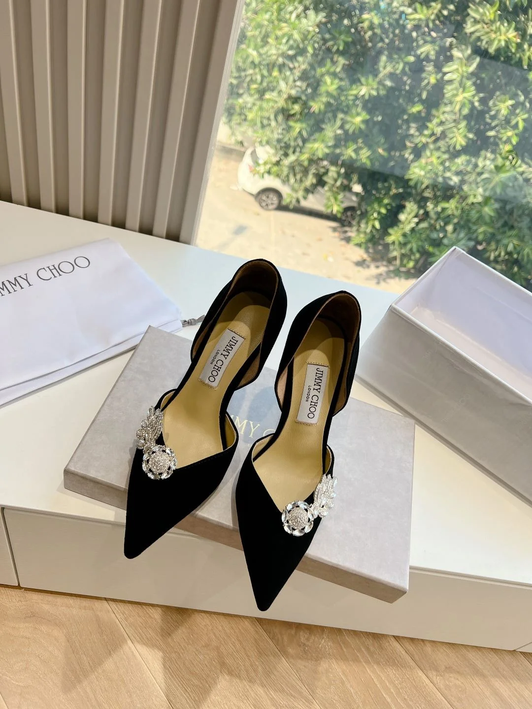 Modern Jimmy Choo Sandals 7969