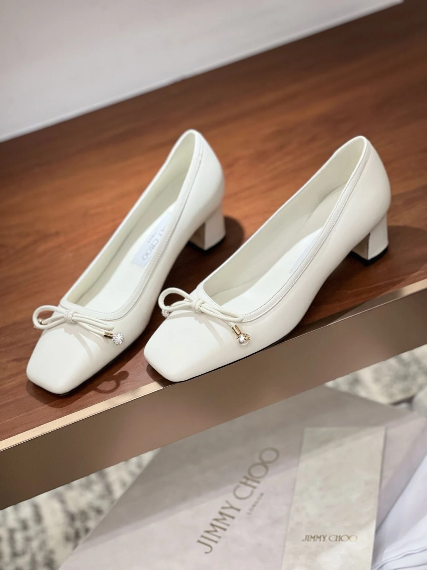 Chic Jimmy Choo Shoes 7899