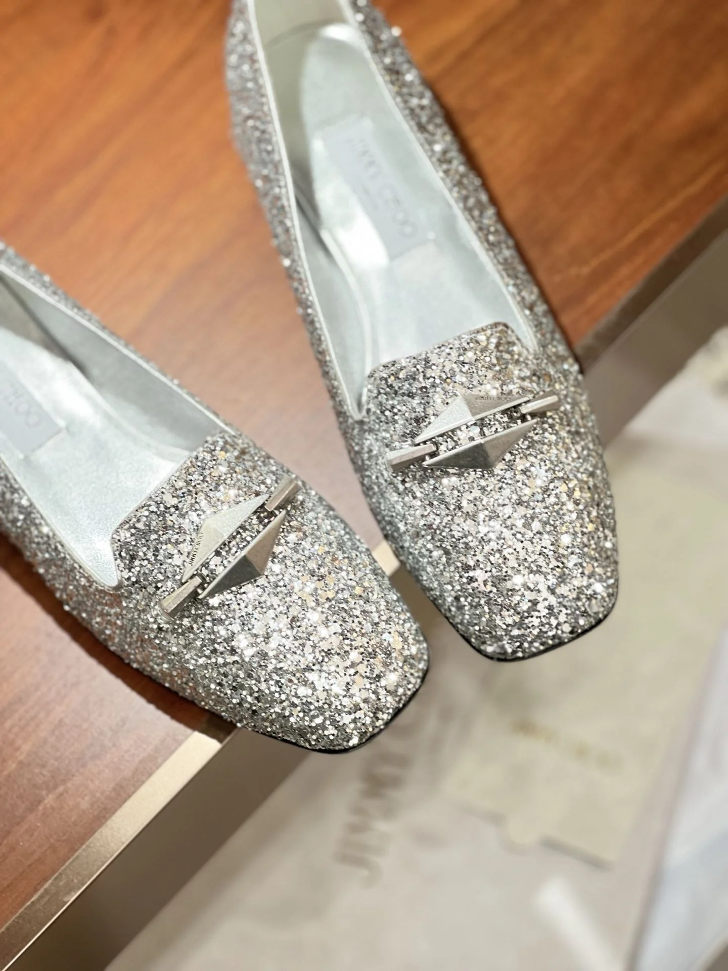 Jimmy Choo Shoes Resilient 8026