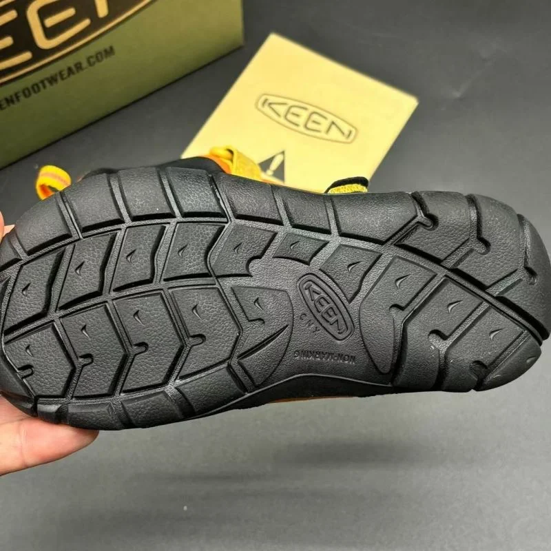 KEEN SHOES ComfortFit 29335