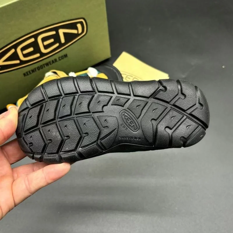 KEEN SHOES Supportive 29350