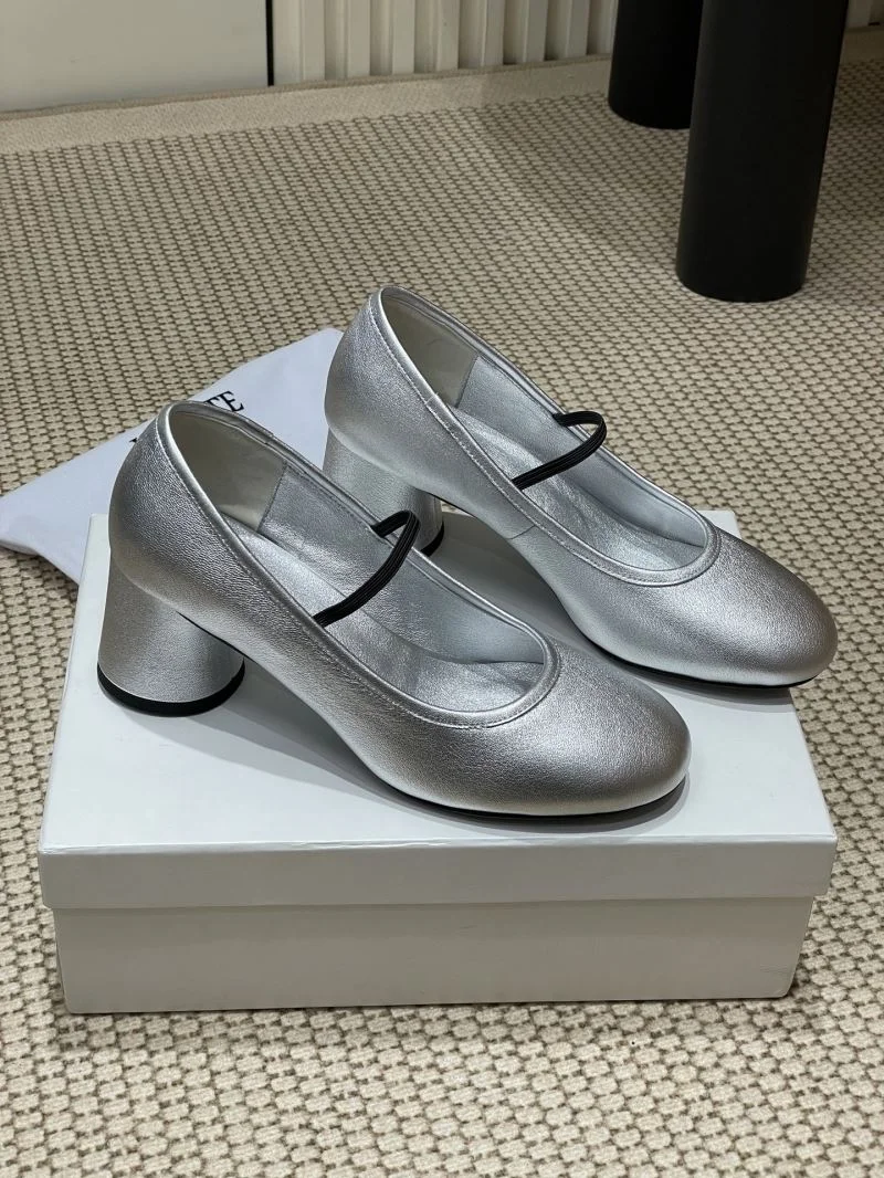 SoftTouch Khaite Shoes 9751