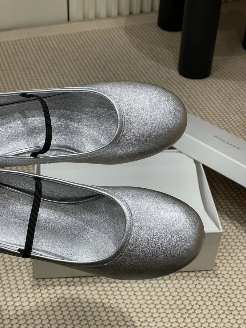 SoftTouch Khaite Shoes 9751