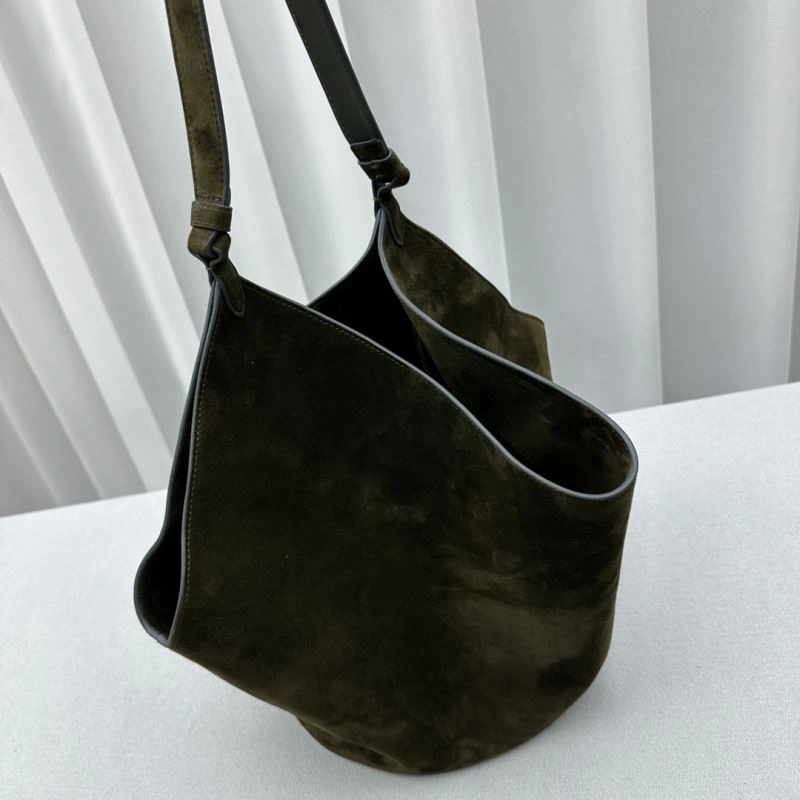 Khaite Shopping Bags Classic 64305