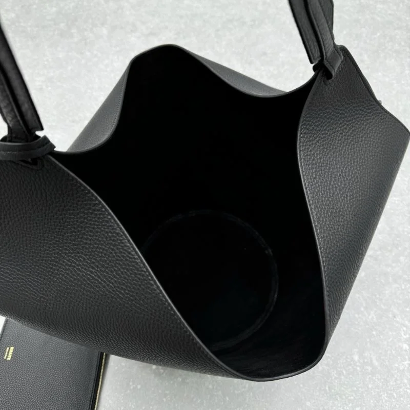 Modern Khaite Shopping Bags 55698