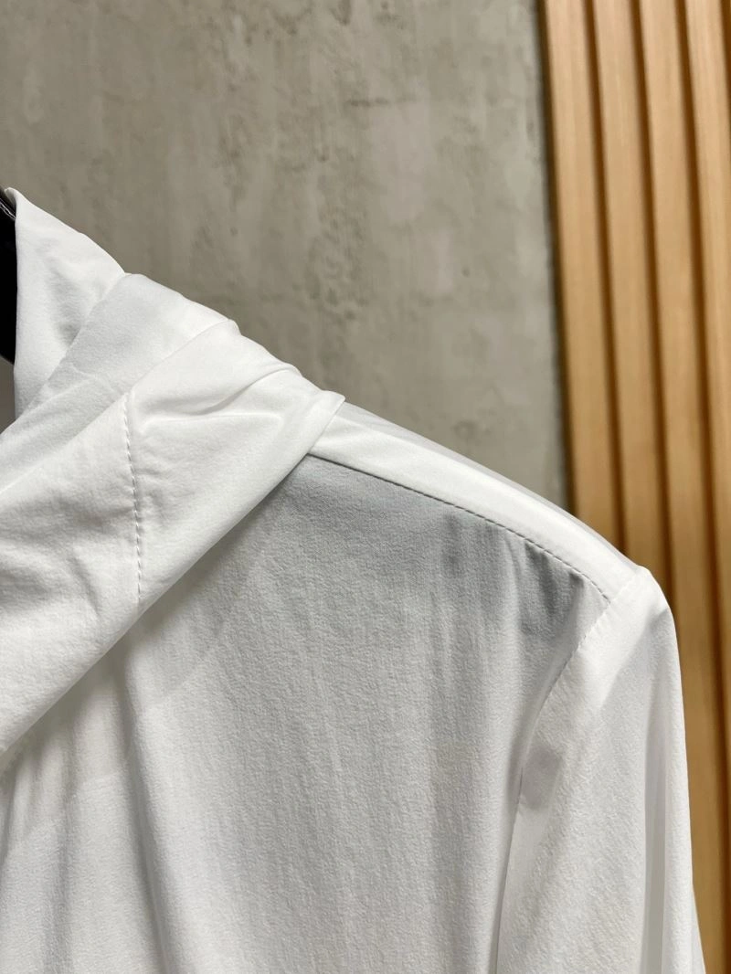 Kiton Sunscreen Jacket Neat 161689