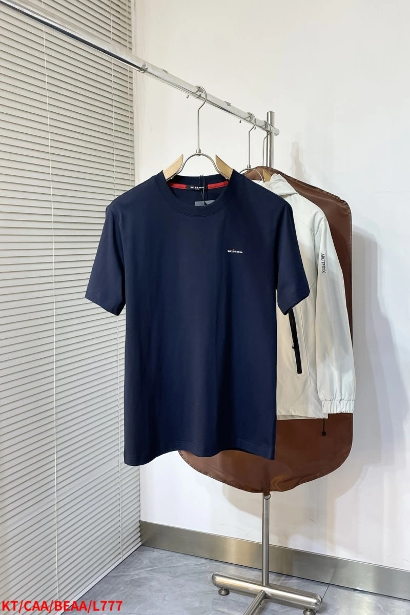 Kiton T-Shirts Durable 152337