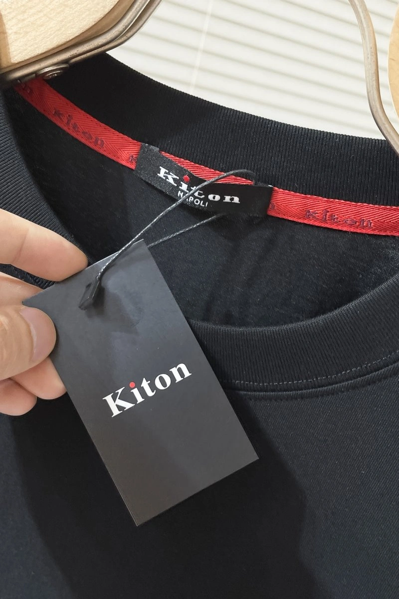 Kiton T-Shirts Durable 152337