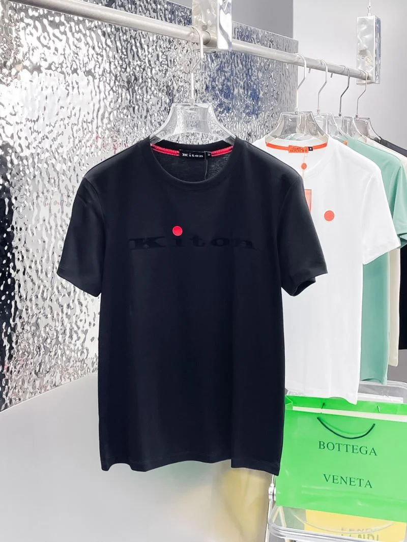 Kiton T-Shirts RelaxedFit 162856
