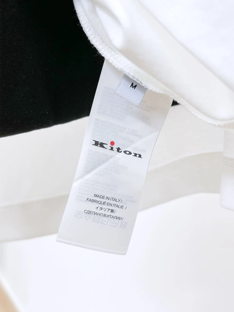 Kiton T-Shirts Sophisticated 161687
